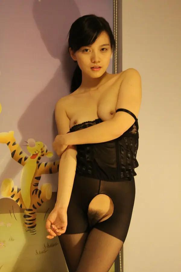 国模套图 国模王玉主大尺度人体私拍套图