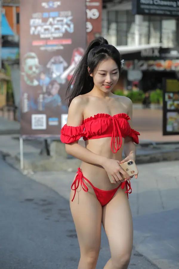 国模套图 苏梅岛旅拍系列 盛夏 红色比基尼