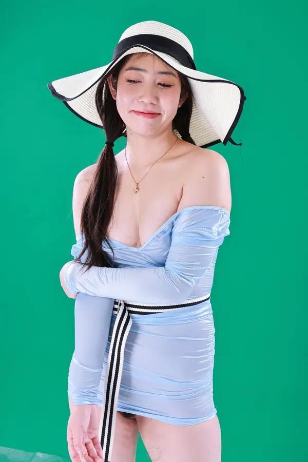 国模套图 国模阿寇人体私拍套图